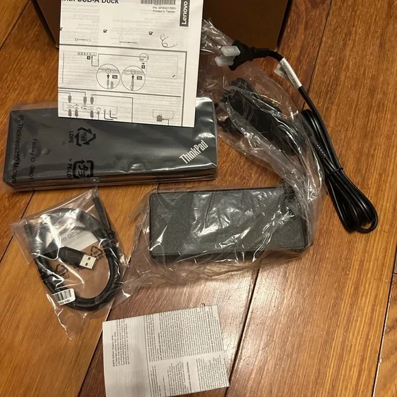 🆕Lenovo ThinkPad Hybrid USB-C with USB-A Dock US (40AF0135US - Picture 7 of 11